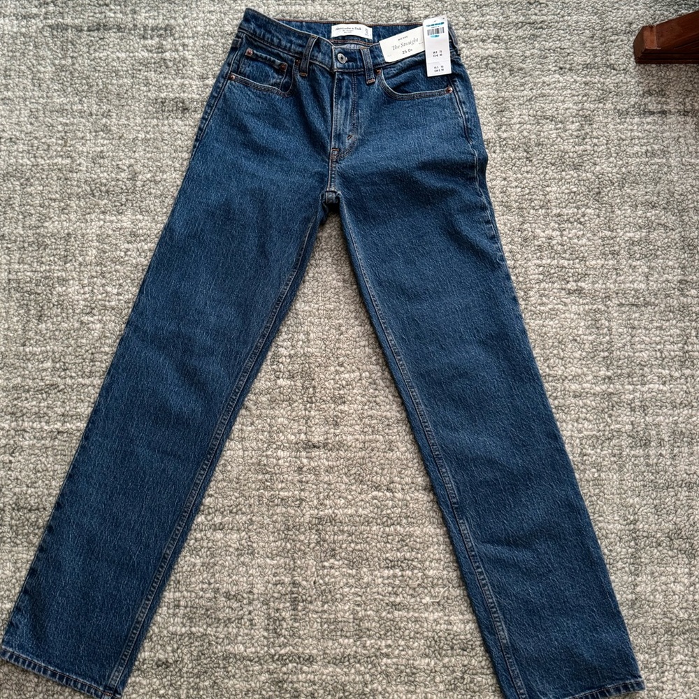 Abercrombie mid-rise jeans: BRAND NEW UNWORN: regular length